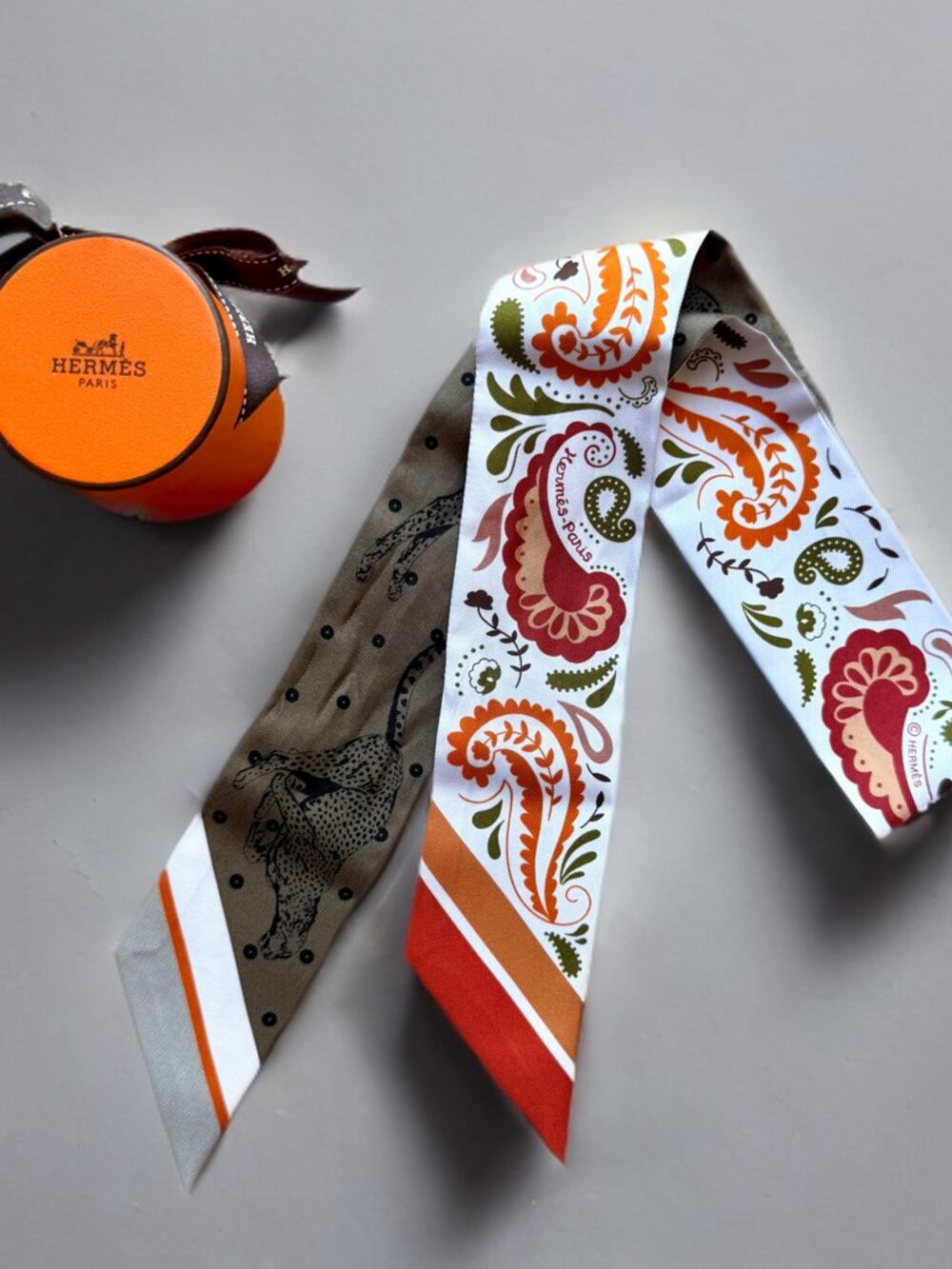 Hermes White Red Guepards Bandana Silk Twilly